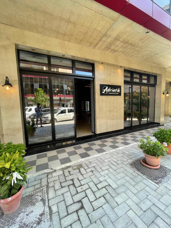 Adriatik Hotel Vlorë Exterior foto